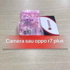Camera sau Oppo R7 Plus