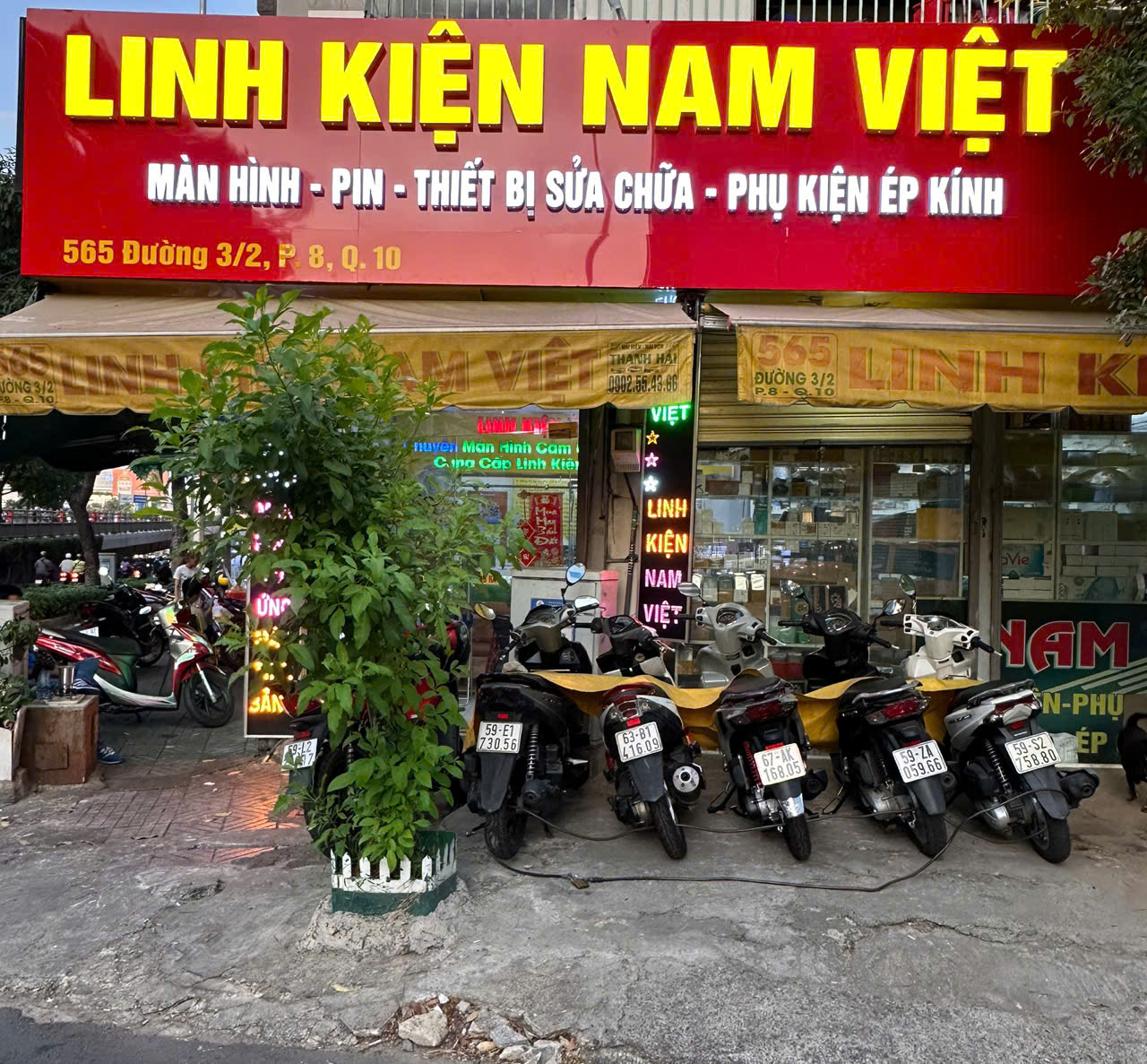 Thay Pin Điện Thoại Tại Linh Kiện Nam Việt
